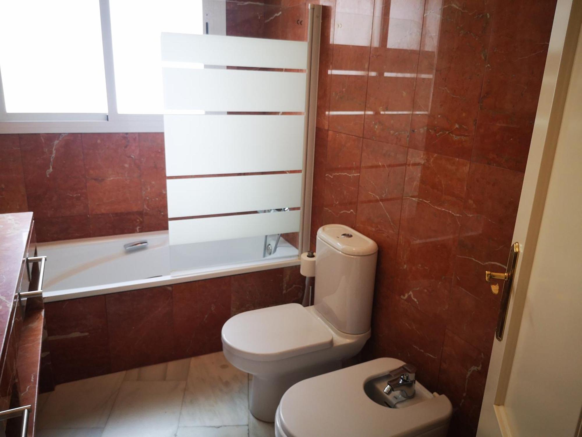 Charming Bright Apartment With Balconies On Cuesta Del Rosario เซบีญา ภายนอก รูปภาพ