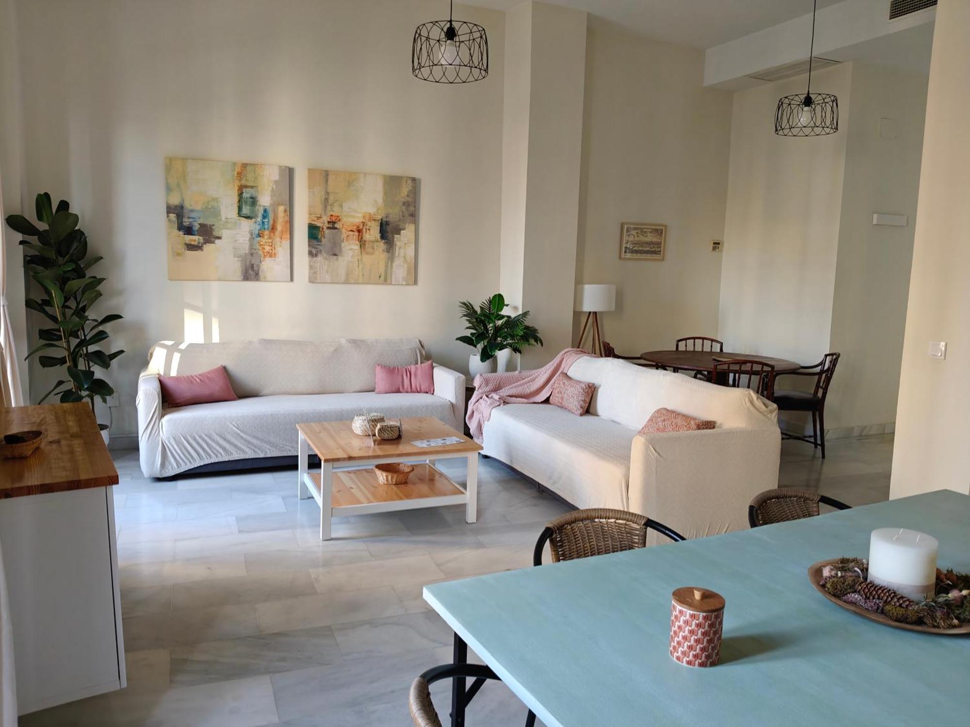 Charming Bright Apartment With Balconies On Cuesta Del Rosario เซบีญา ภายนอก รูปภาพ